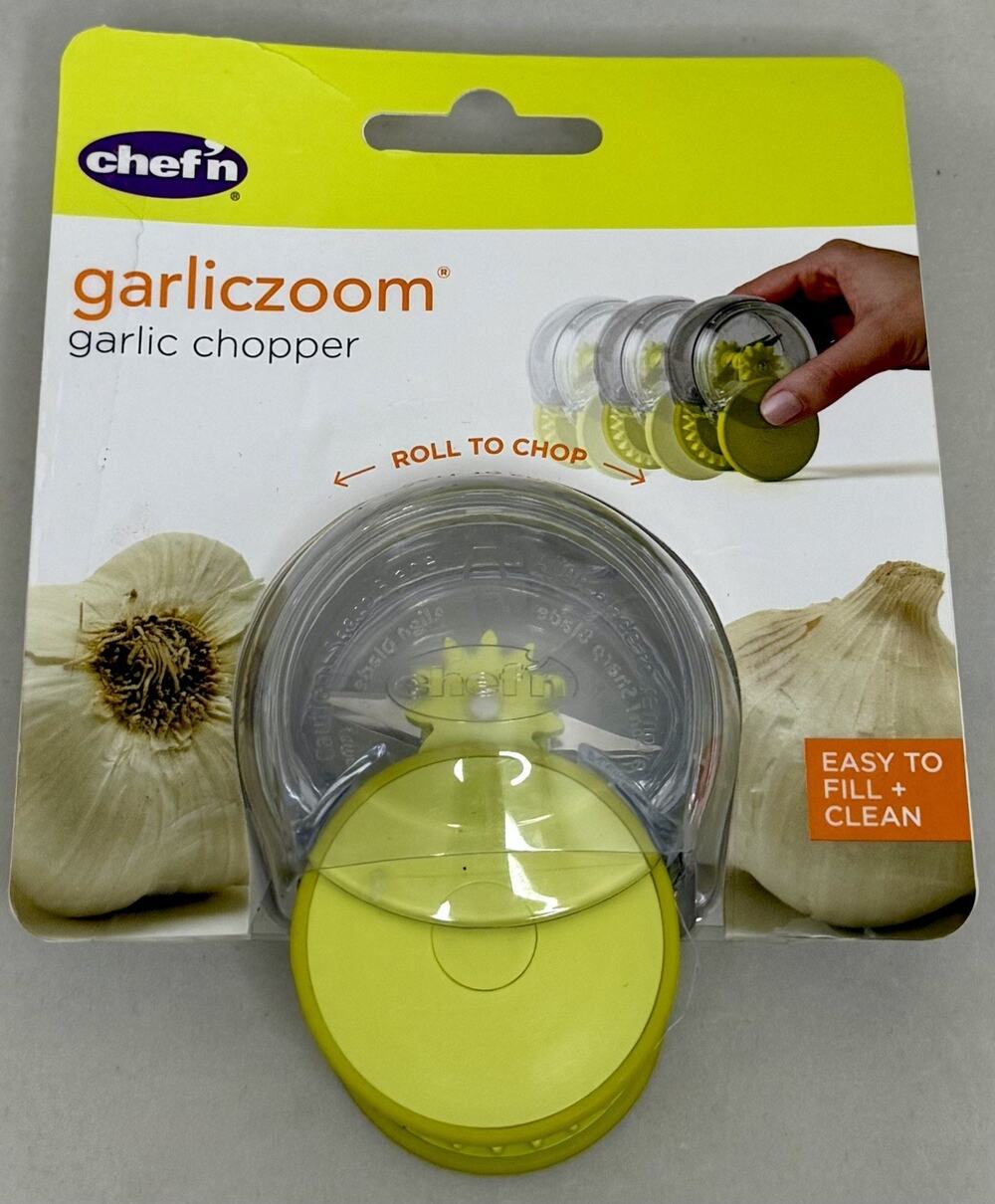 NEW Chef’n Garliczoom Clear Roll To Chop Garlic Chopper Compact Kitchen Tool
